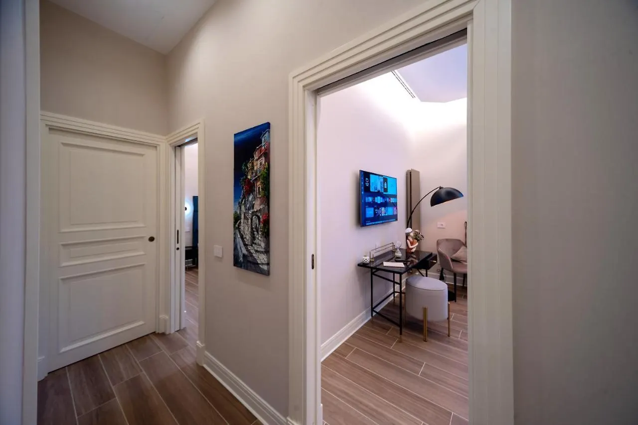 Domina-Boutique Apartment Naples