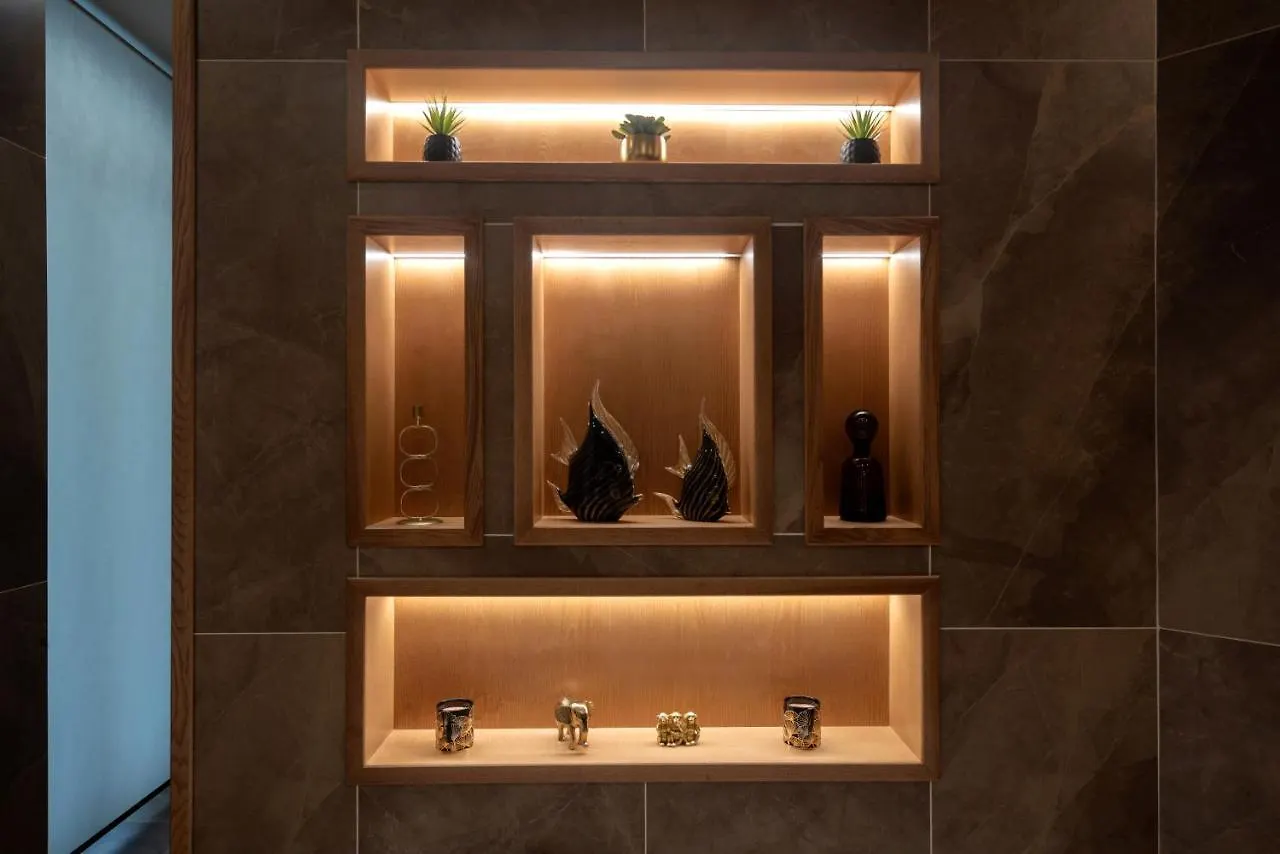 Domina-Boutique Apartment Naples 0*,
